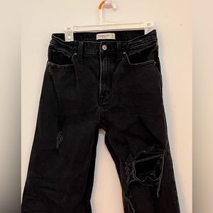 Abercrombie the 90s Jean in black! Size 27!